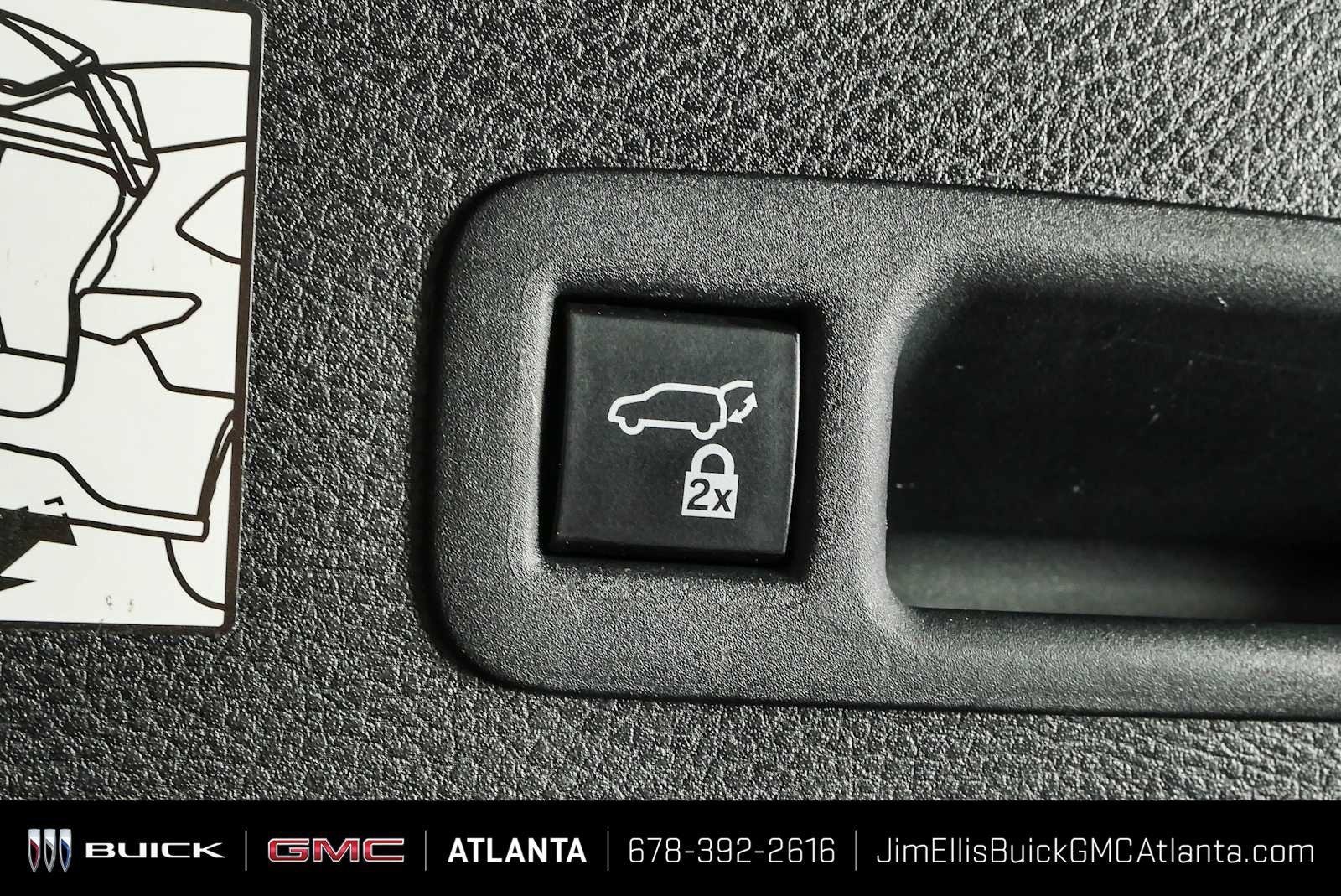2024 Toyota Sienna XLE - Photo 34