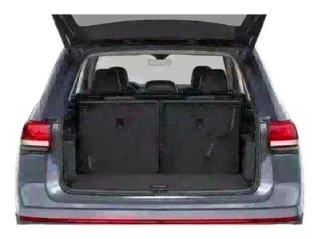 New 2026 Opal White Pearl Volkswagen 2.0T Peak Edition image 8