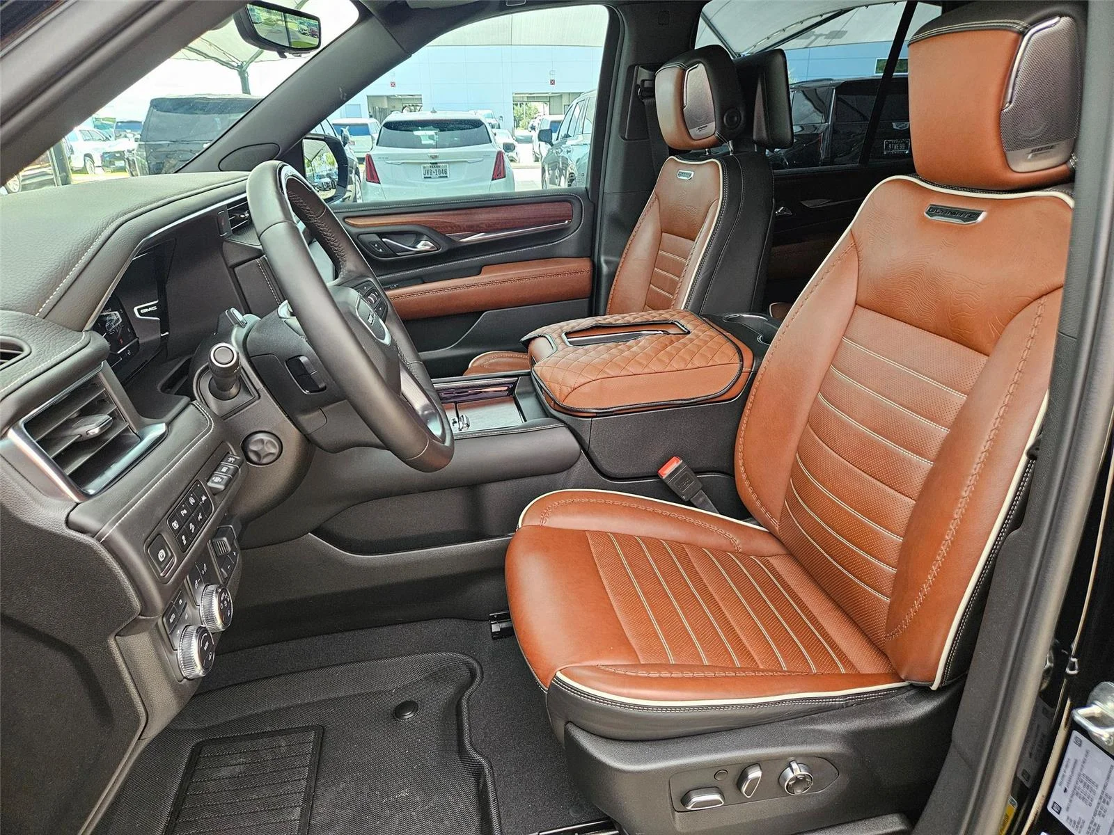 Used 2024 Onyx Black GMC Denali Ultimate image 25