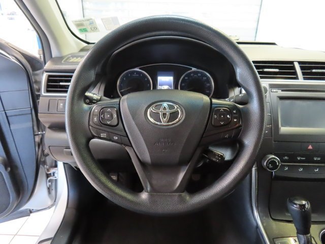 Used 2016 Silver Toyota LE image 8
