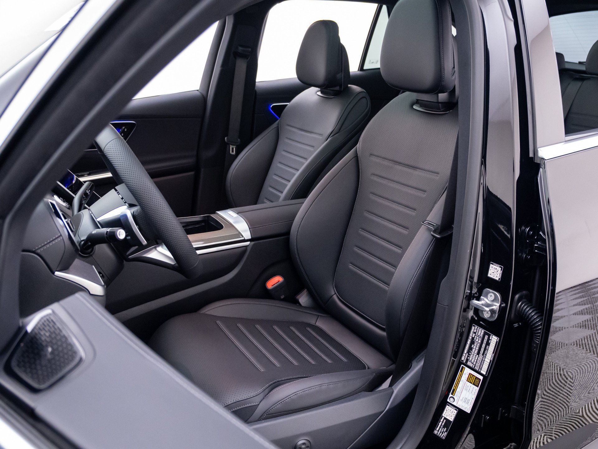 New 2026 Black Mercedes-Benz GLC 300 image 54