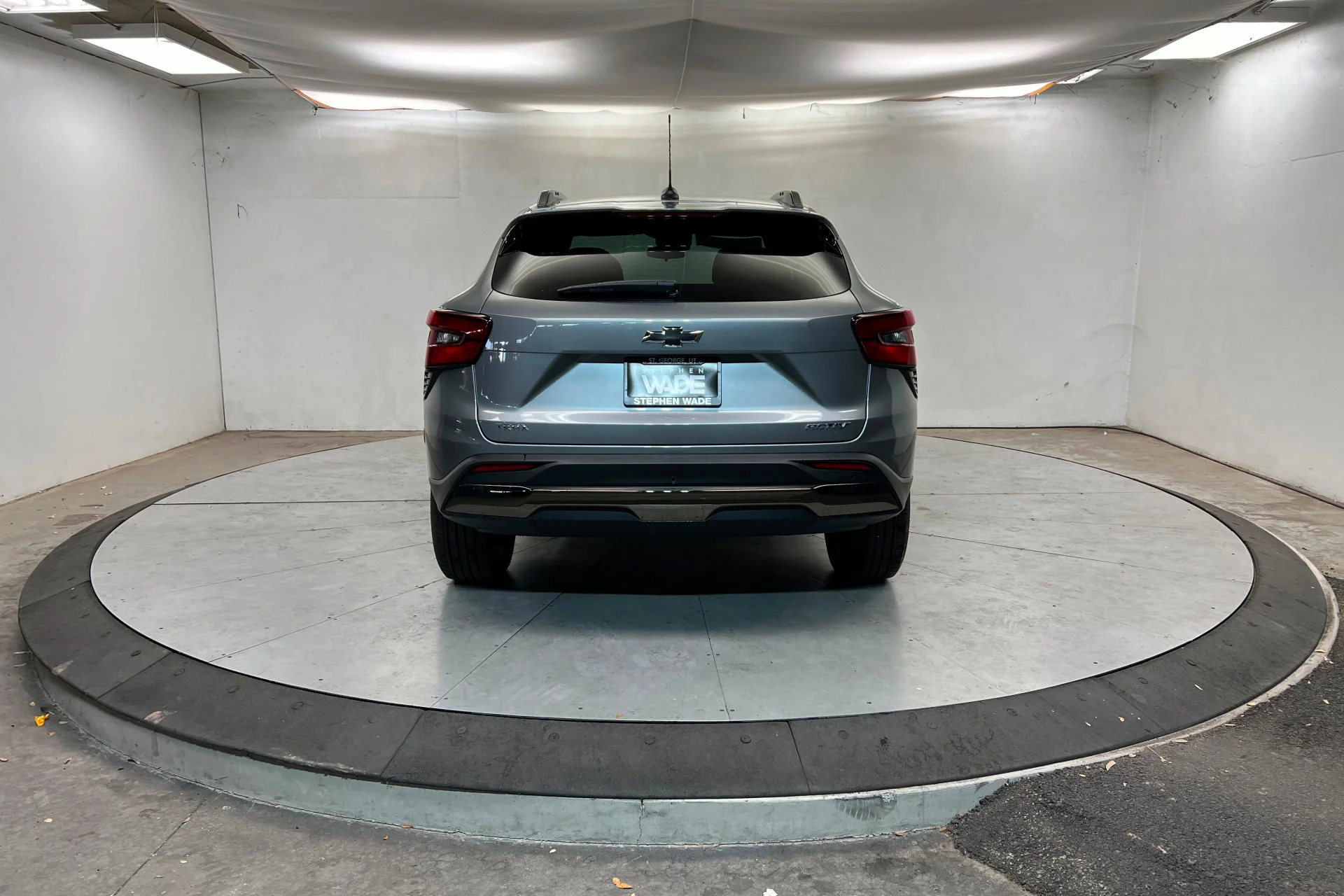 New 2026 Sterling Gray Metallic Chevrolet ACTIV image 4