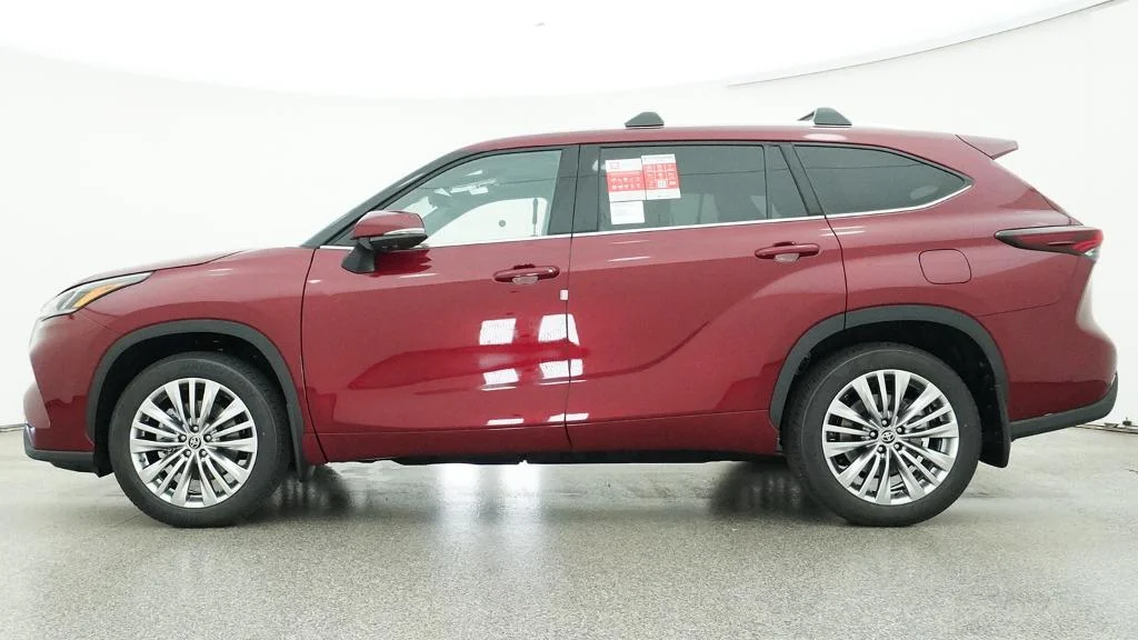 New 2026 Ruby Flare Pearl Toyota Platinum image 2