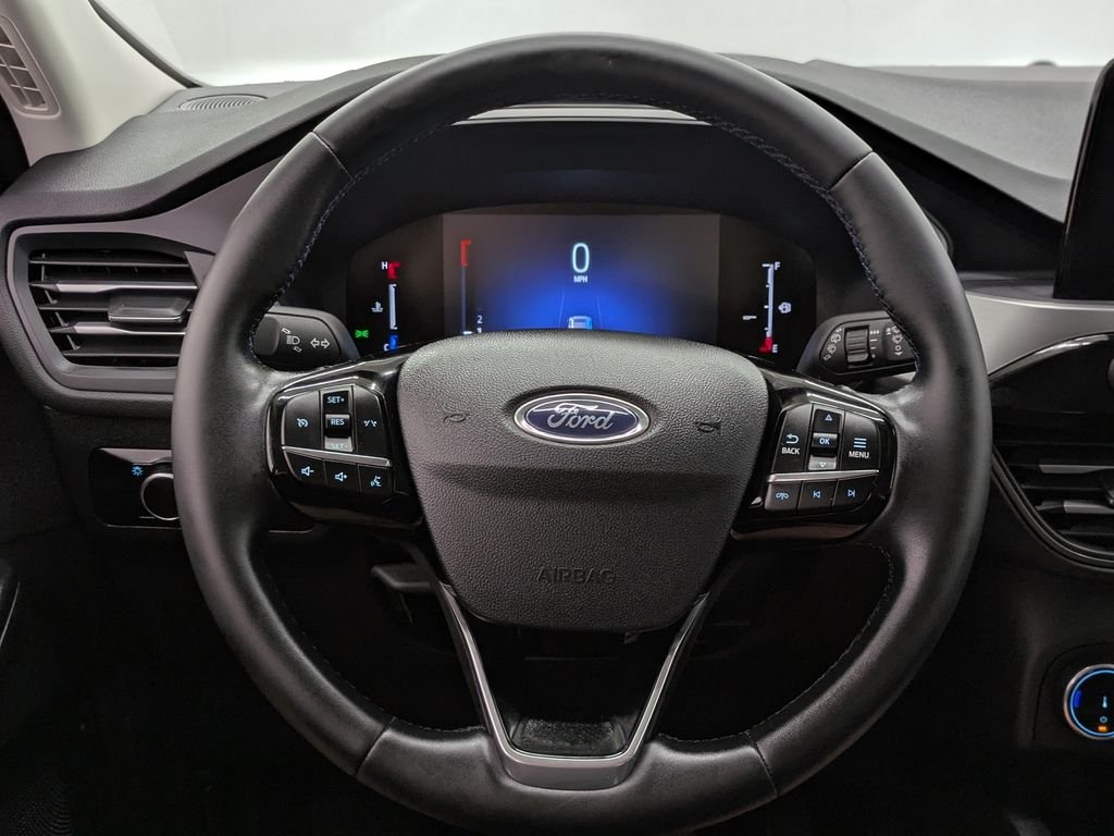 Used 2025 Red Ford Active image 29
