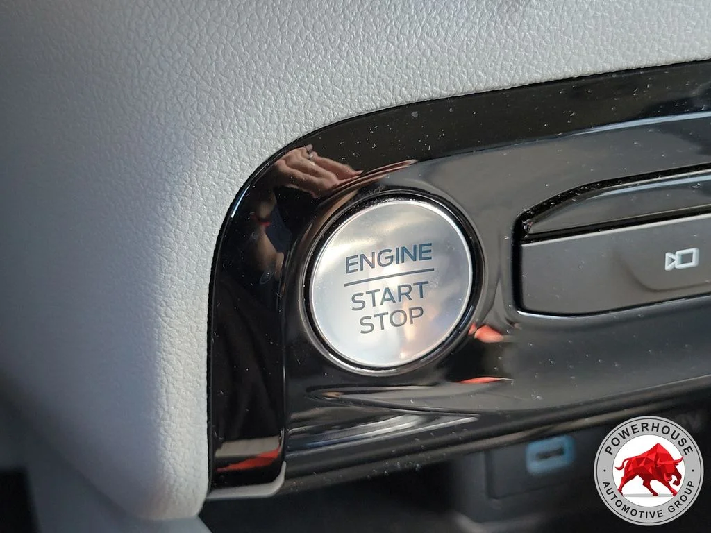 Used 2023 Gray Ford Active image 37