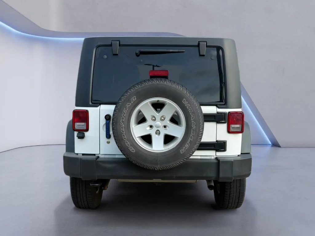 Used 2015 Bright White Clearcoat Jeep Sport image 5