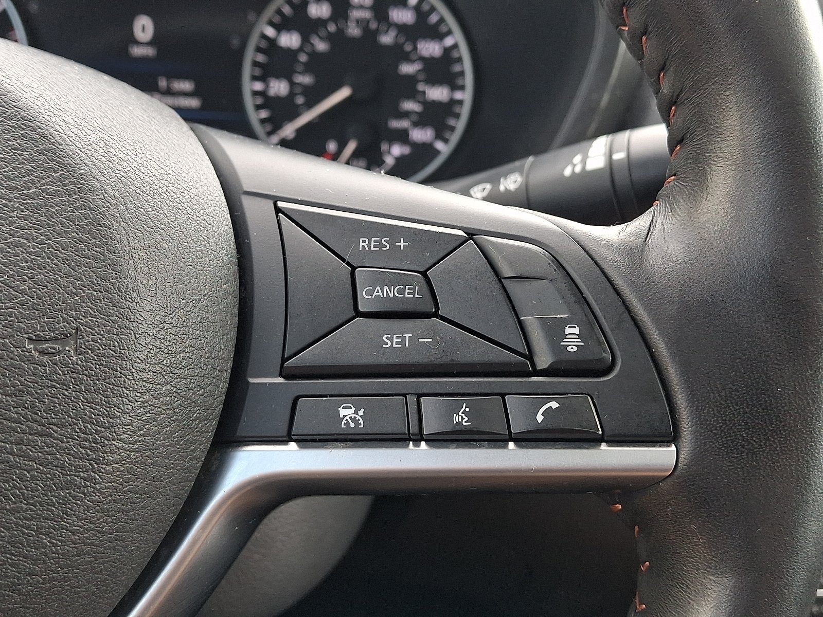 Used 2021 Gun Metallic - KAD Nissan SR Xtronic CVT image 22