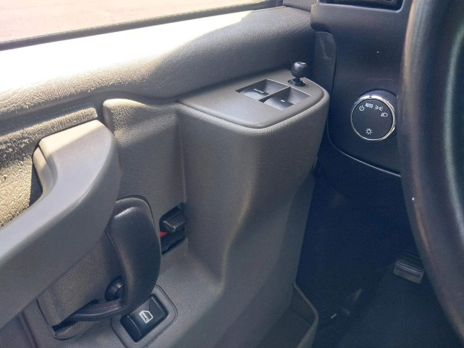 2023 GMC Savana Passenger LS - Photo 16