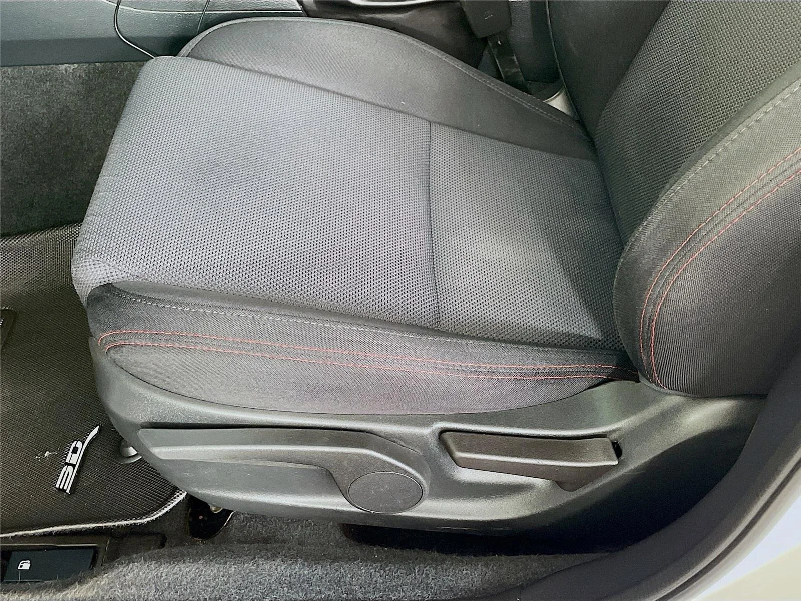 Used 2019 Crystal White Pearl Subaru Premium image 22