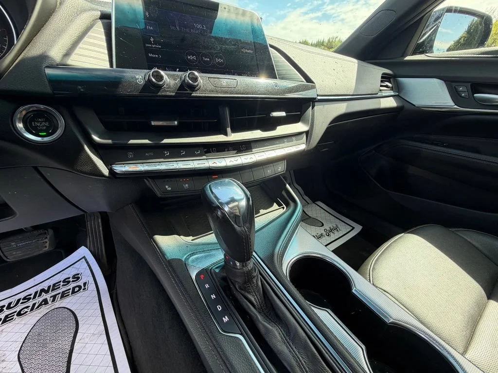 Used 2020 BLACK RAVEN Cadillac Premium Luxury image 28