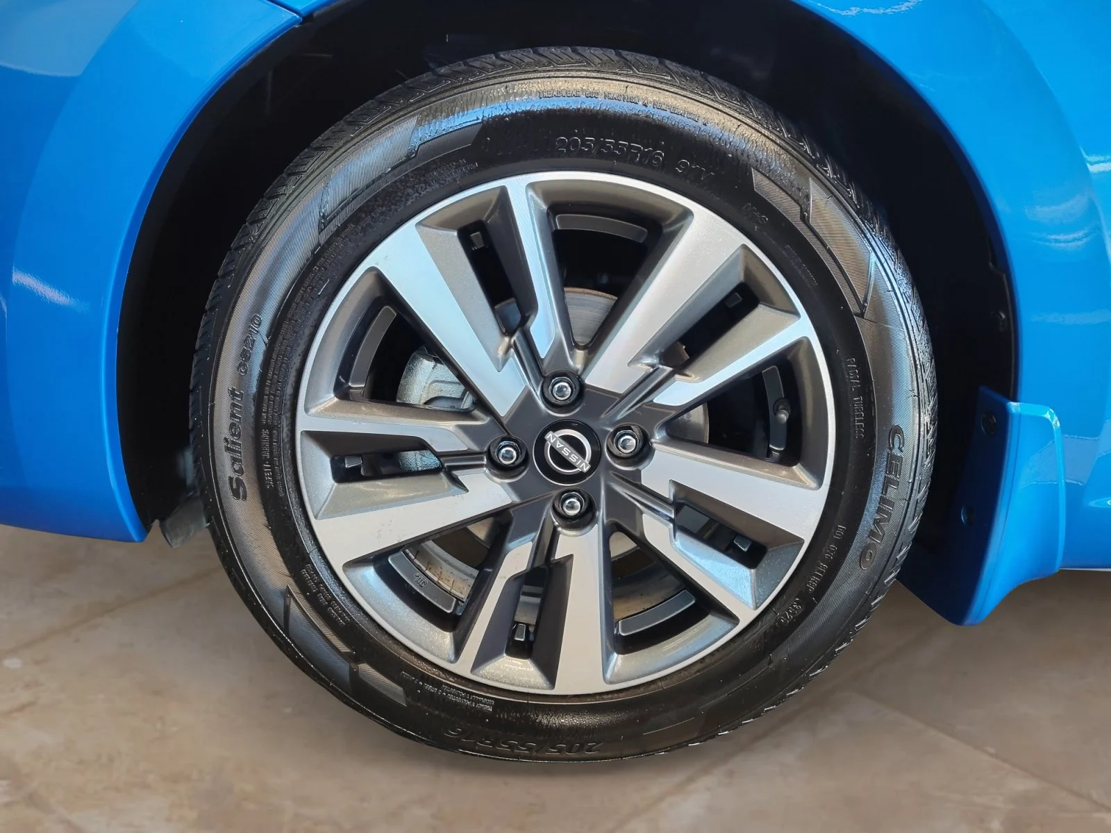 Used 2024 Electric Blue Metallic Nissan S image 25