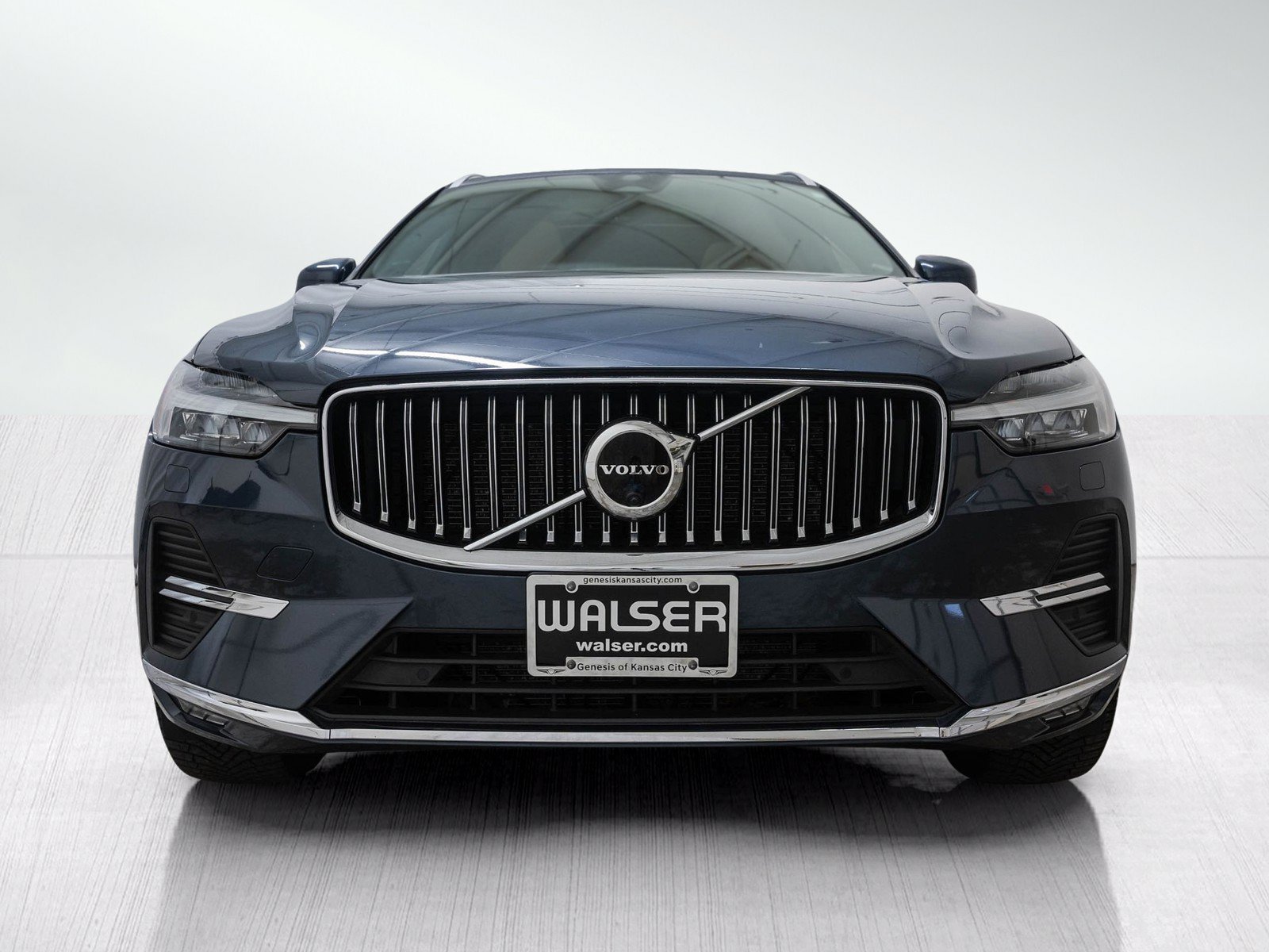 Used 2022 Volvo XC60 Inscription with VIN YV4062RL8N1053356 for sale in Kansas City