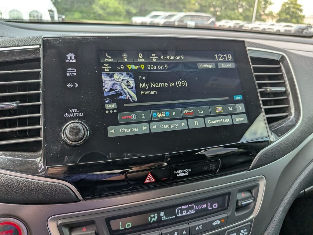 Used 2020 White Honda EX-L image 25