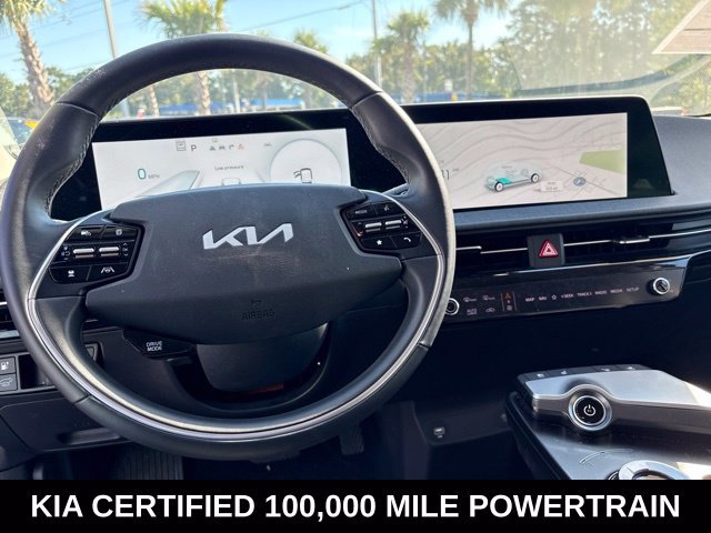 Used 2023 Gray Kia Wind image 12
