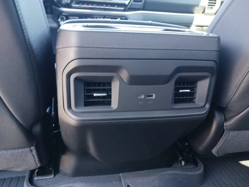 Used 2025 Summit White Chevrolet RST image 16