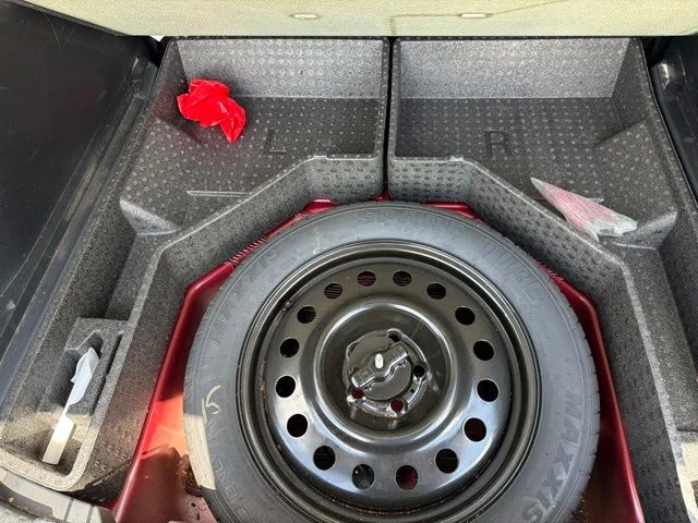 Used 2017 Red Ford Titanium image 10