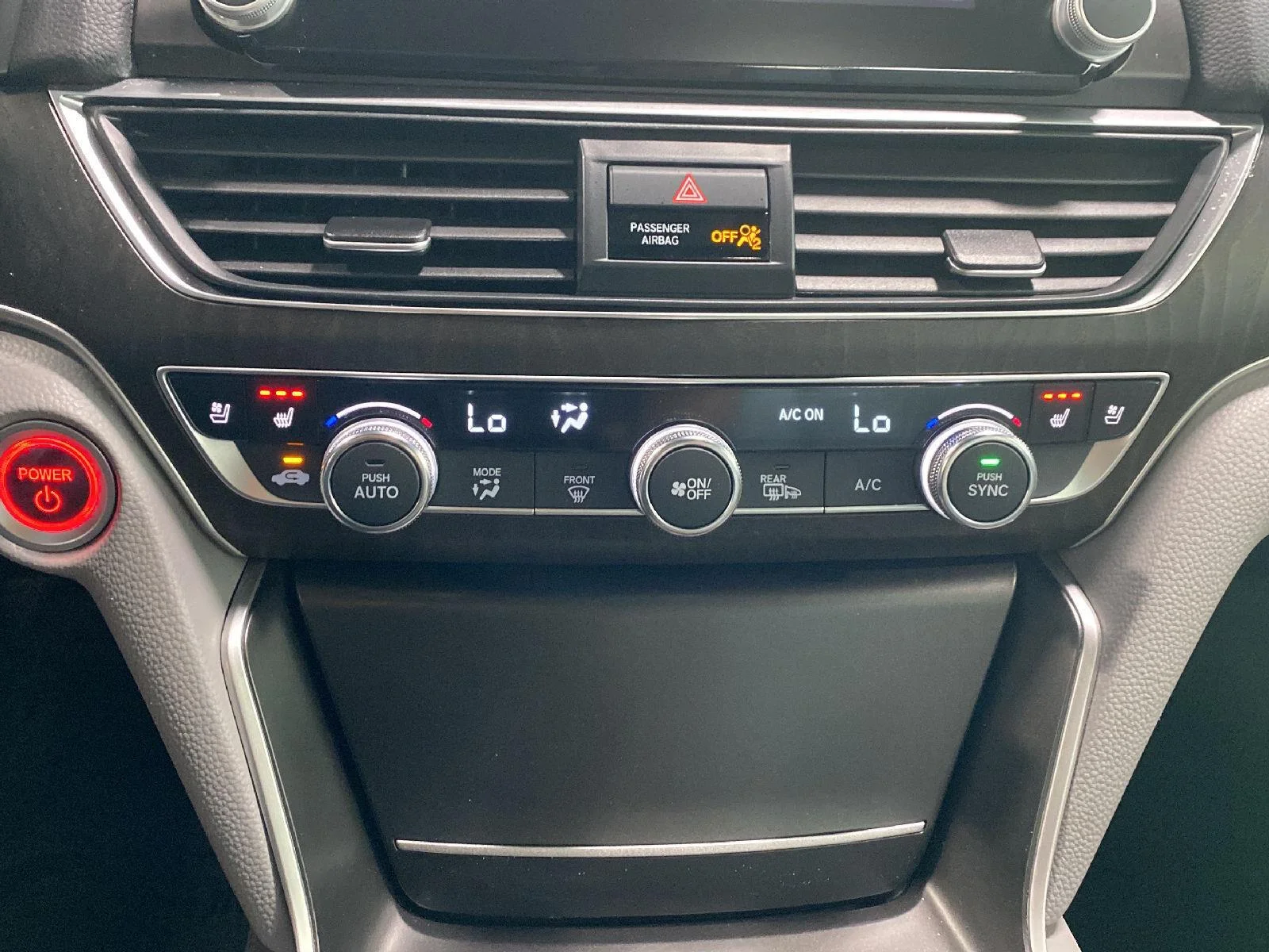 Used 2018 Modern Steel Metallic Honda Touring image 39