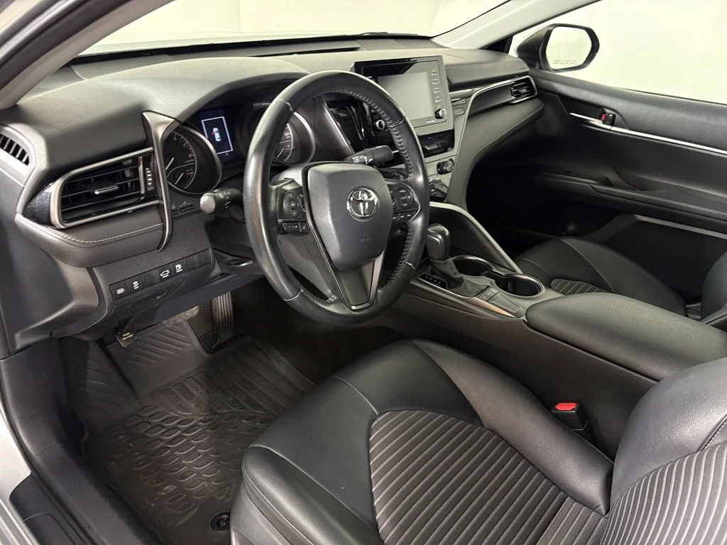 Used 2022 Silver Toyota SE image 18