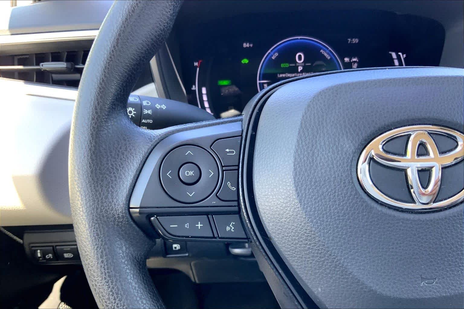 2026 Toyota Corolla LE - Photo 22