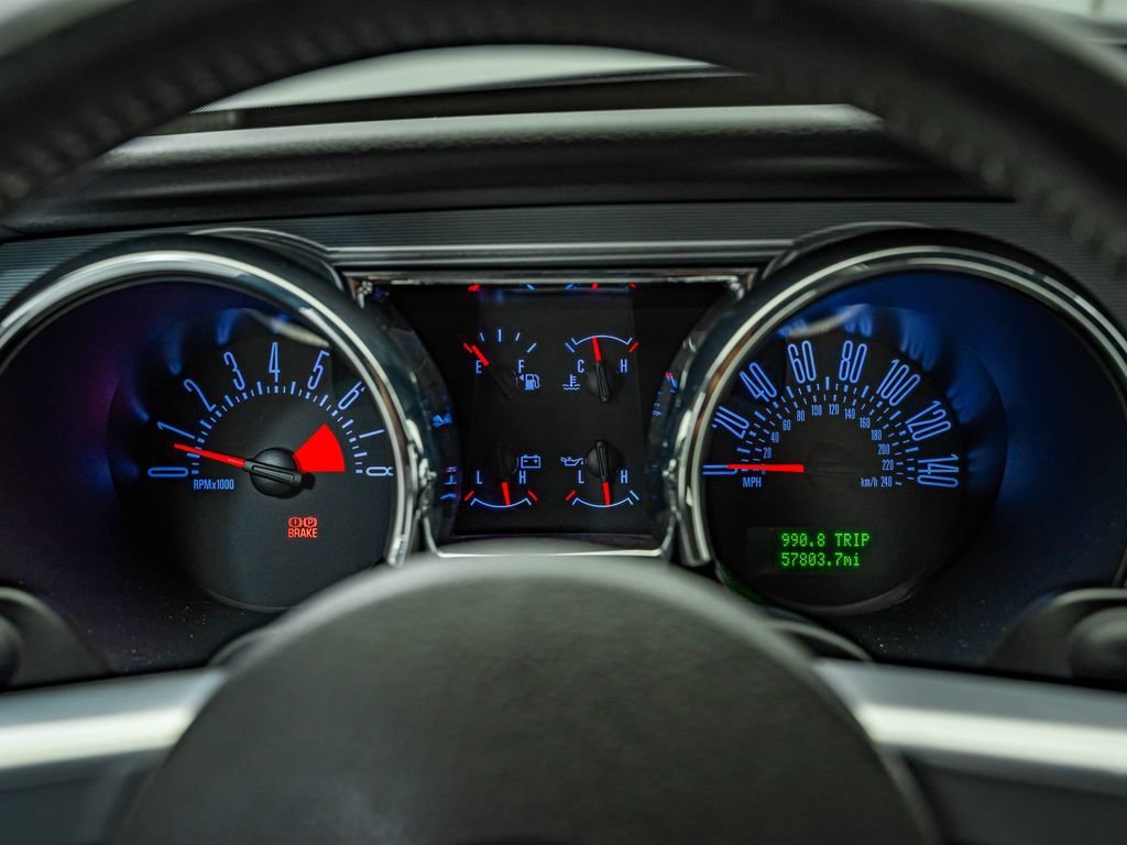 Used 2008 Black Ford GT Deluxe image 28