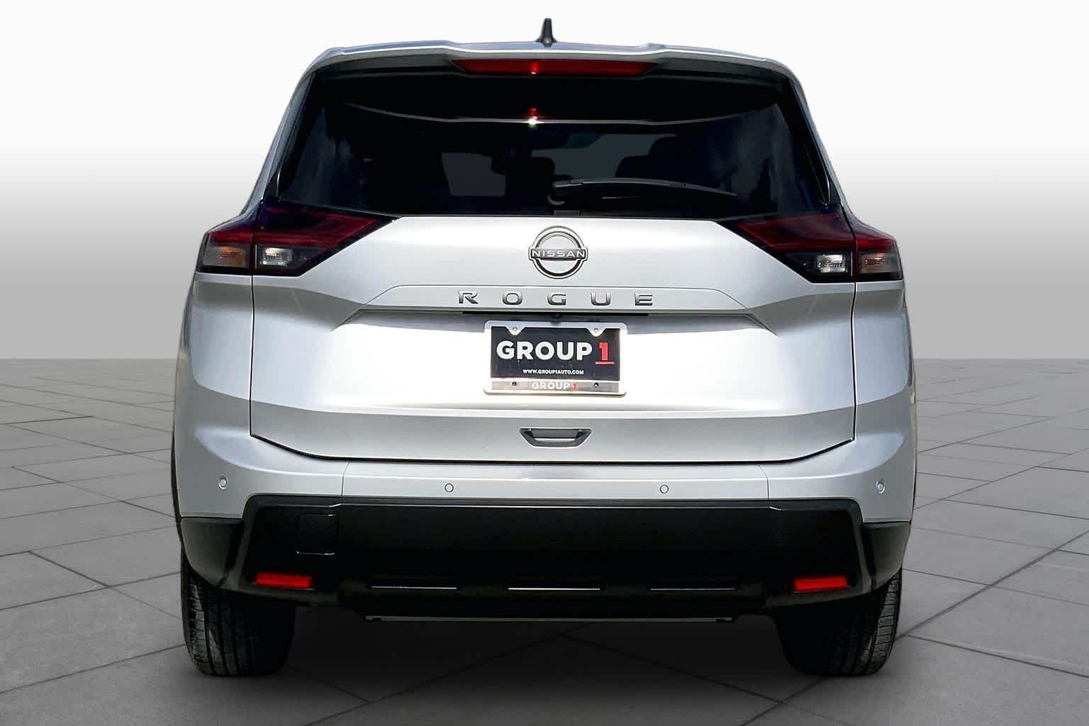 Used 2024 Brilliant Silver Metallic Nissan S image 5