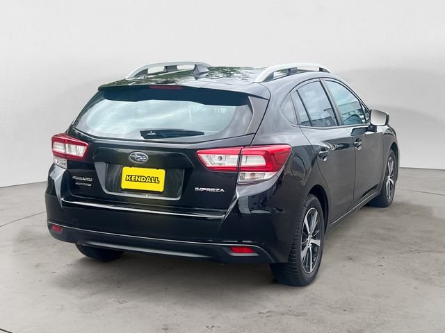 Used 2019 Crystal Black Silica Subaru 2.0i Premium image 4