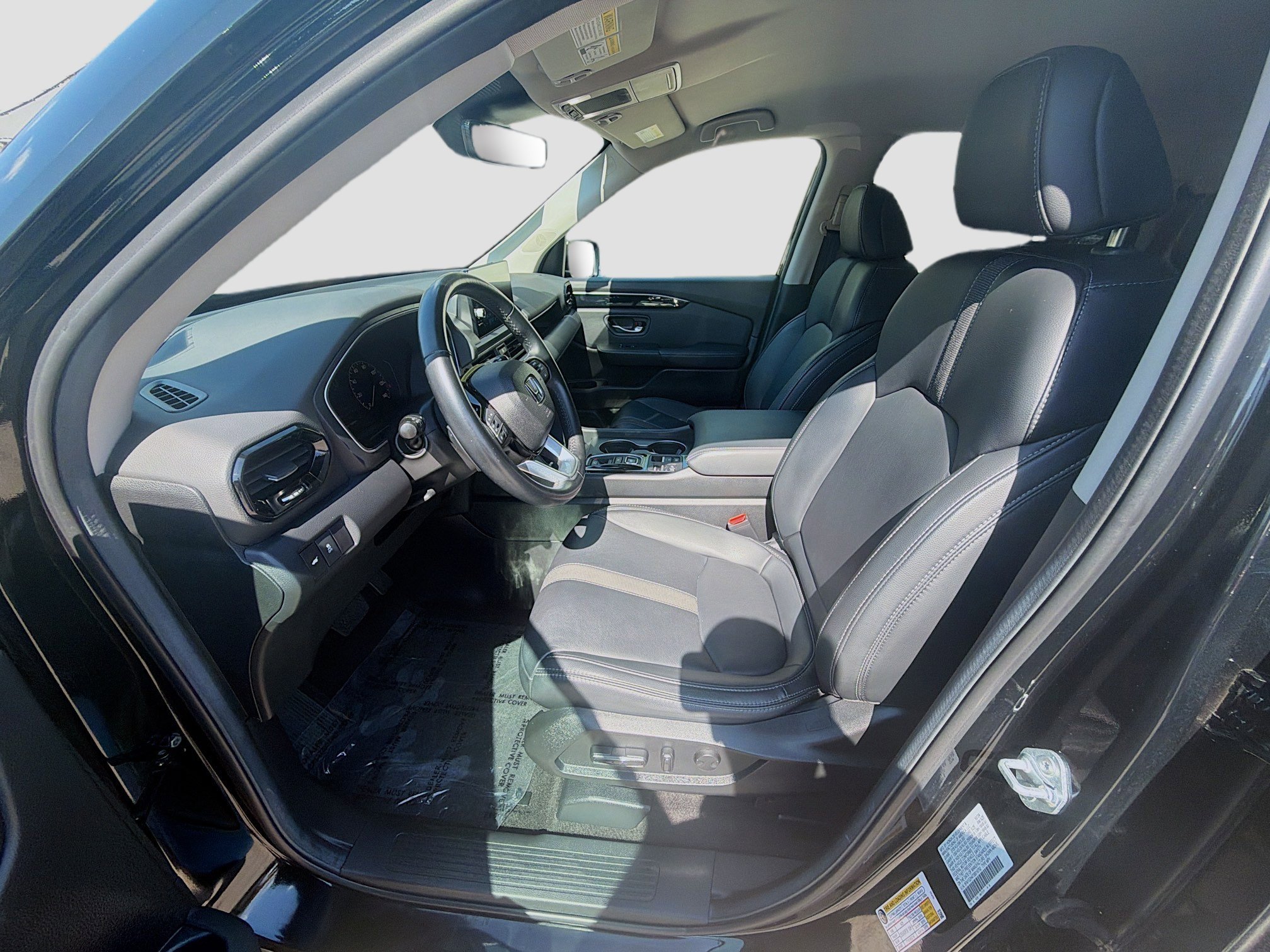 2025 Honda Pilot EX-L - Photo 18