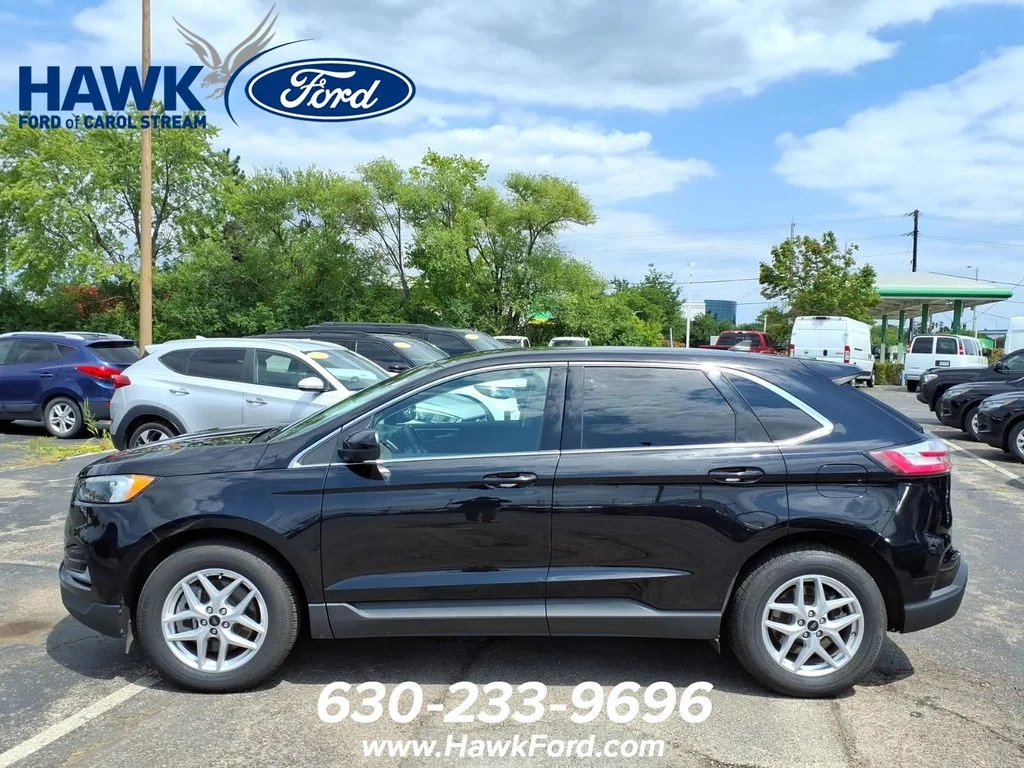 Certified Used 2024 Black Metallic Ford SEL image 4
