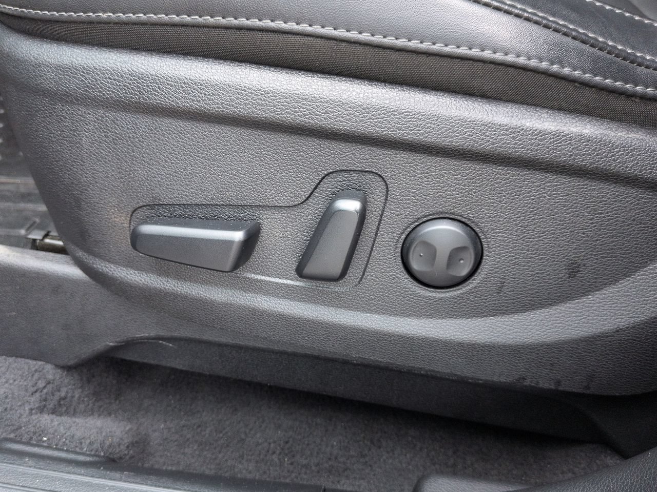 Certified Used 2022 Dark Moss Kia S image 22