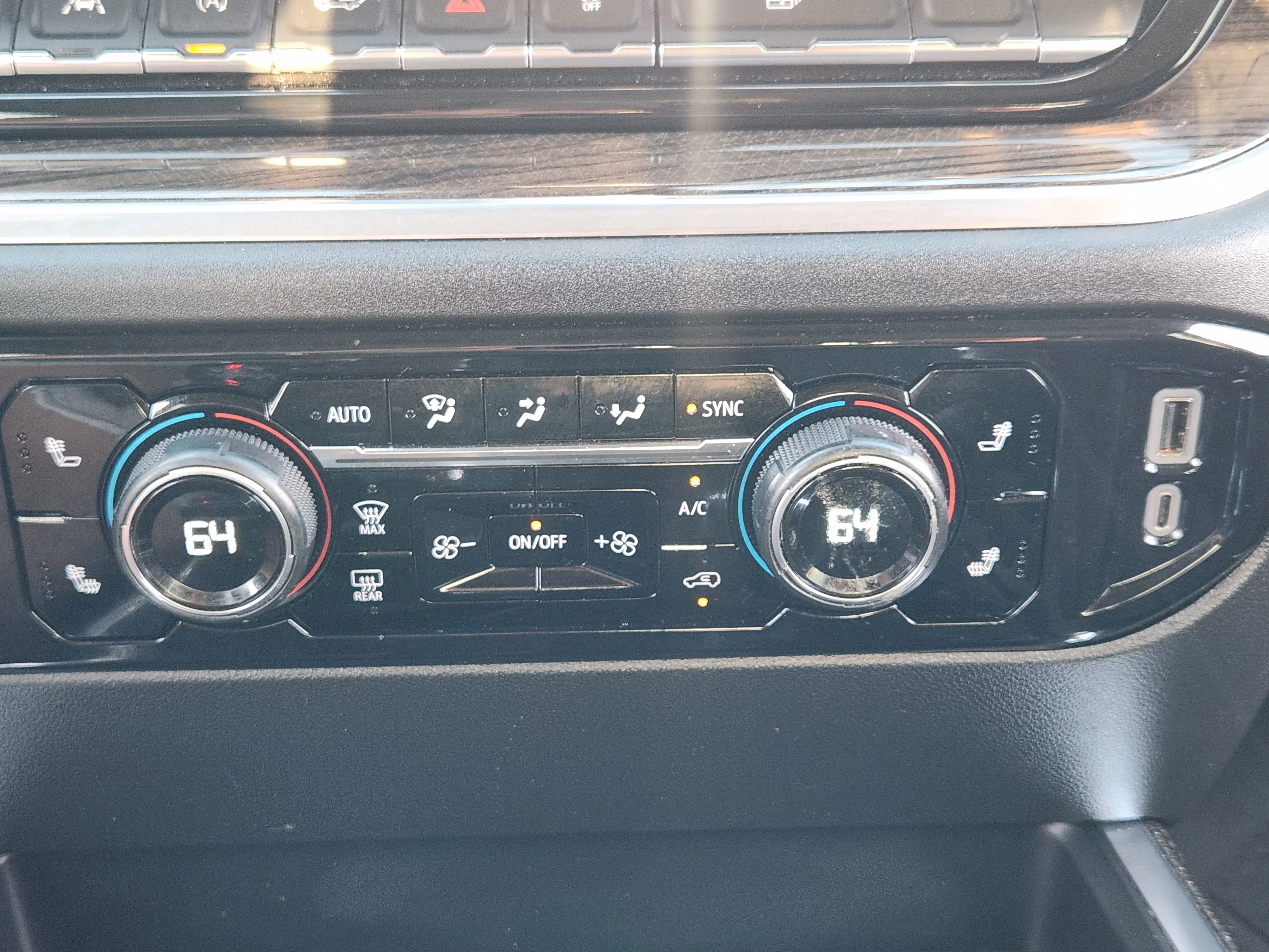 Used 2025 Sterling Gray Metallic Chevrolet RST image 20