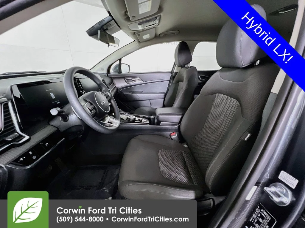 Used 2024 Gravity Gray Kia LX image 22