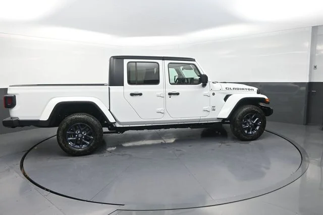 New 2026 Bright White Clear-Coat Exterior Paint Jeep 85th Anniversary Edition image 10
