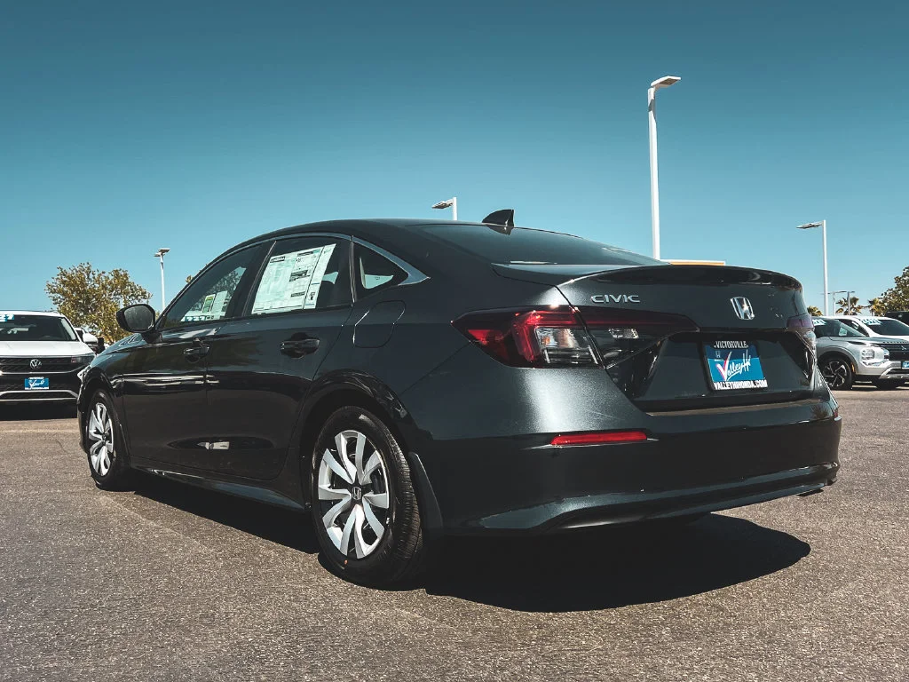 New 2026 Meteorite Gray Metallic Honda LX image 4