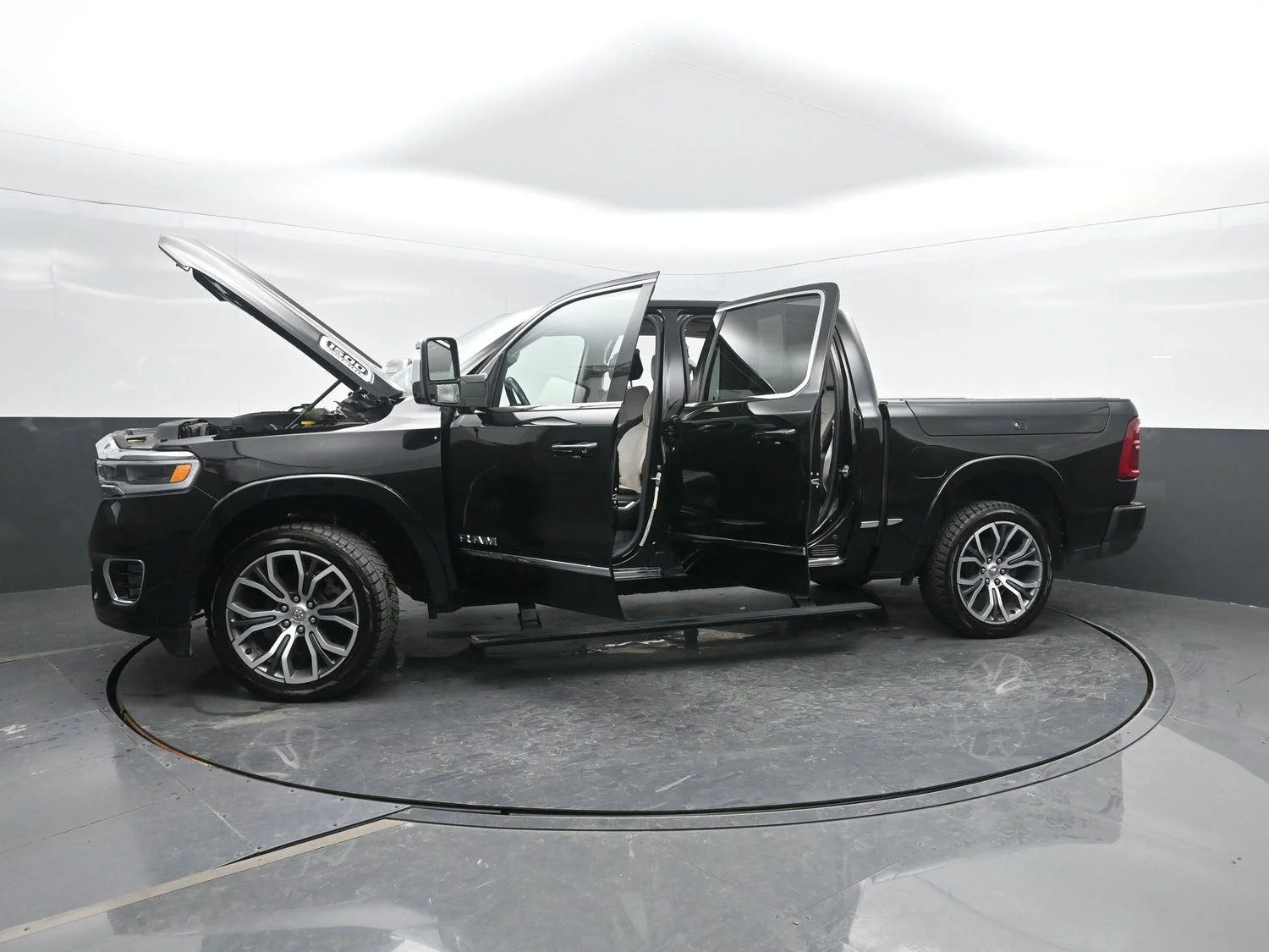 Used 2025 Diamond Black Crystal Pearlcoat Ram Tungsten image 51
