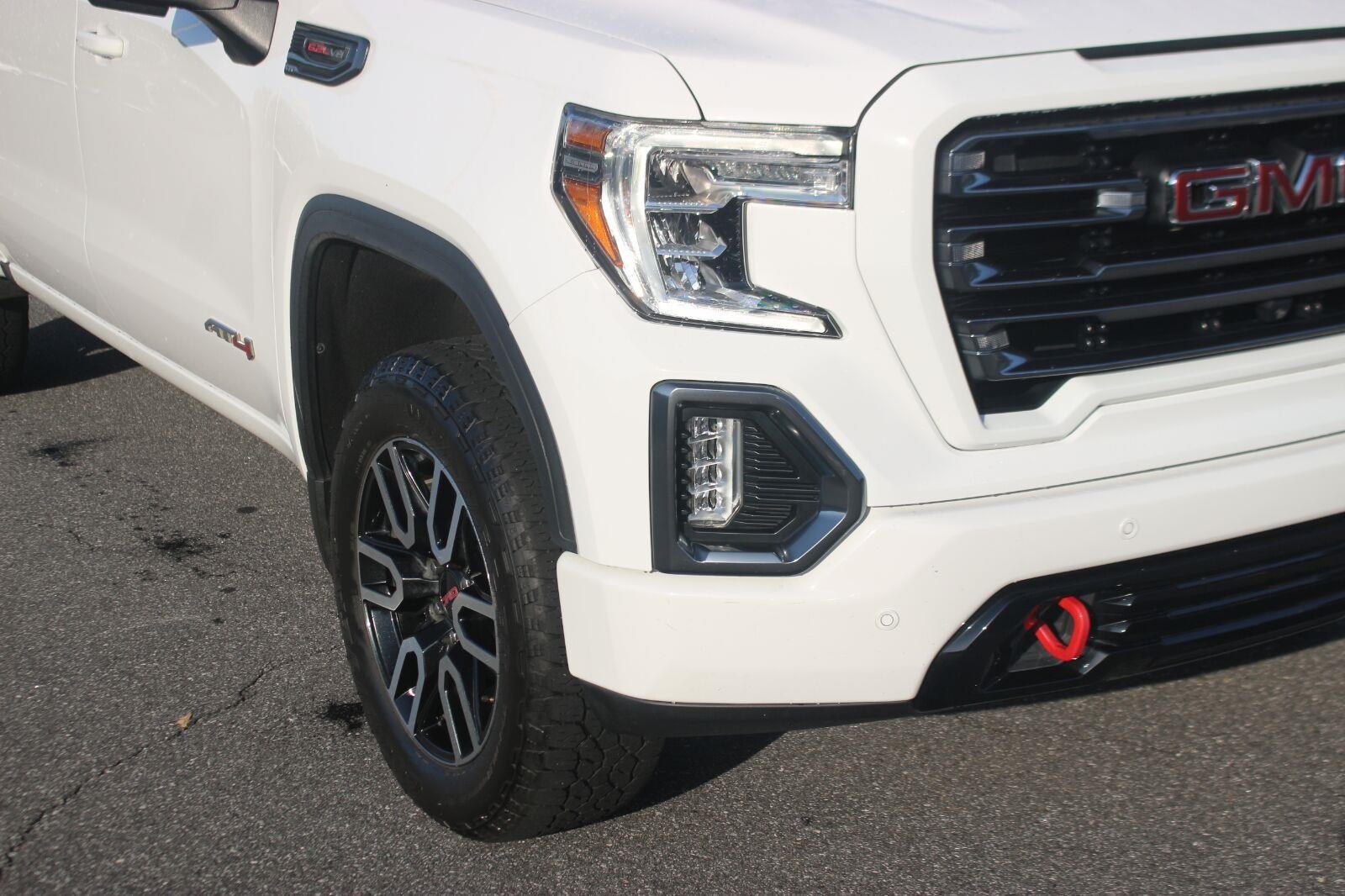 Used 2021 SUMMIT WHITE GMC AT4 image 9