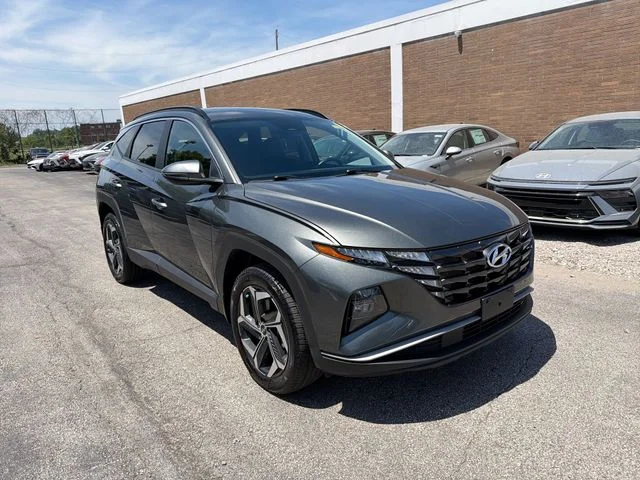 Used 2023 Gray Hyundai SEL image 11