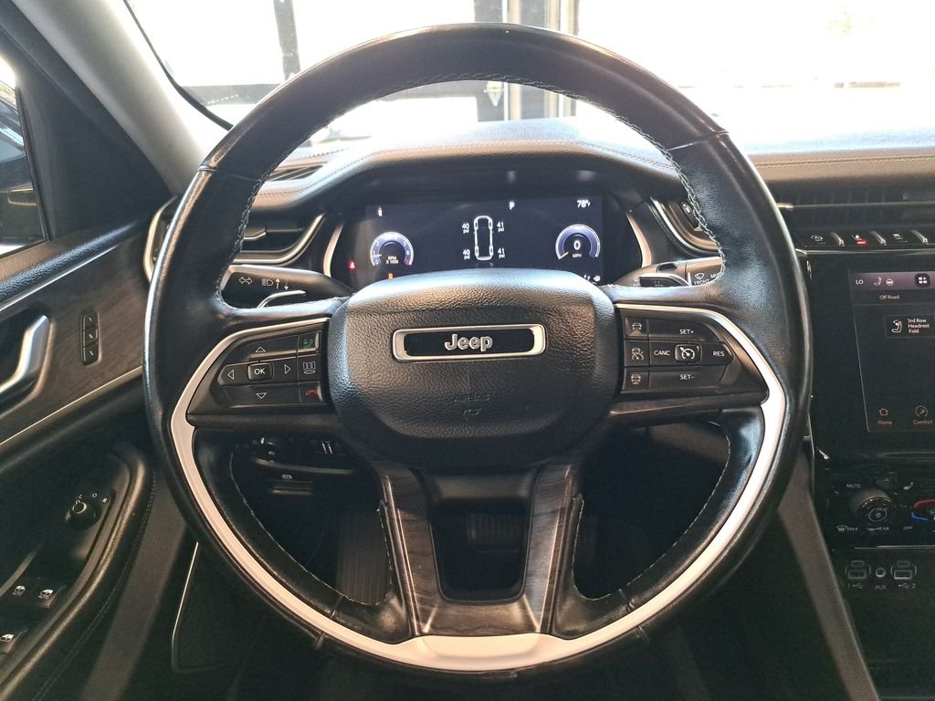Used 2022 Gray Jeep Limited image 17