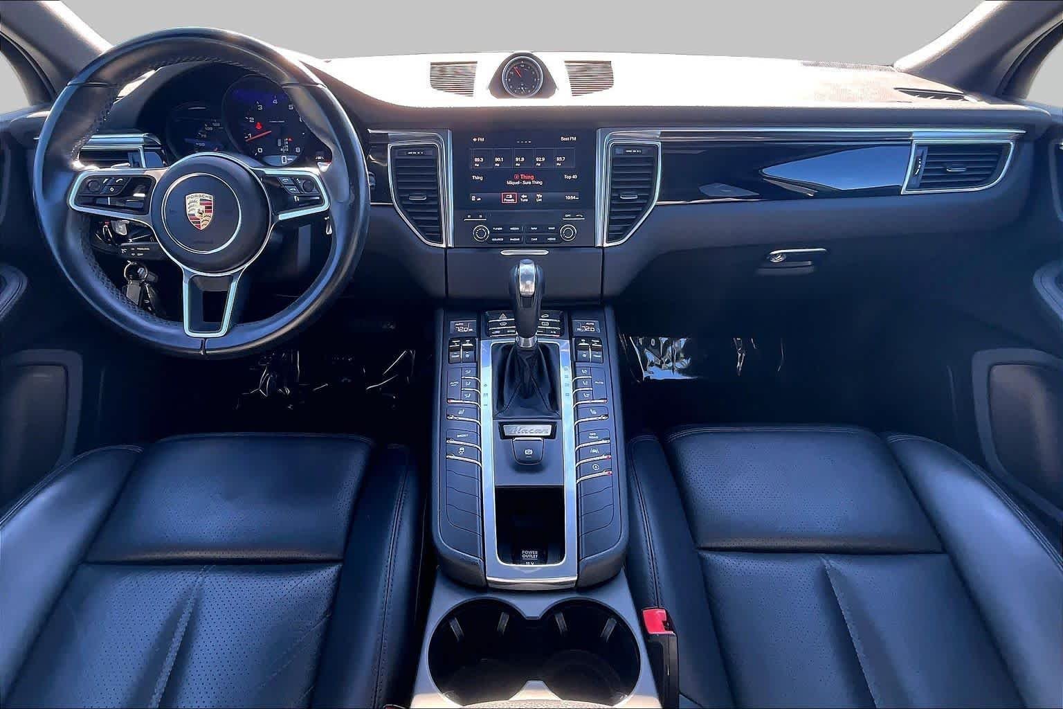 Used 2017 Palladium Metallic Porsche  image 15
