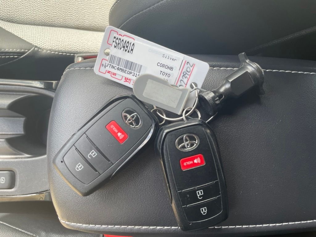 Used 2023 Classic Silver Metallic Toyota XSE image 26