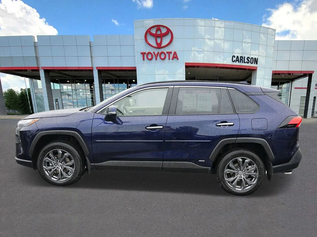 Used 2024  Toyota Limited image 7
