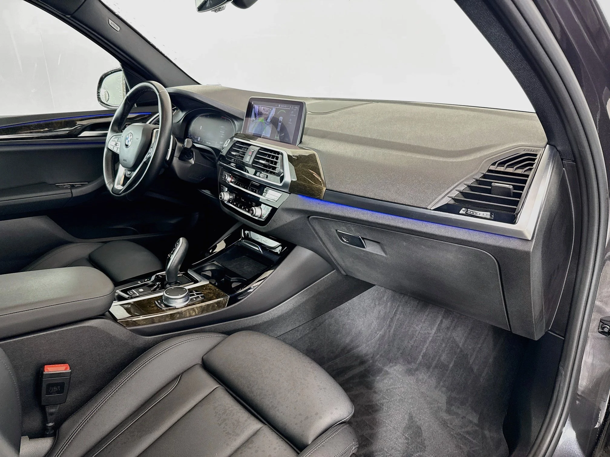 Used 2020 Dark Graphite Metallic BMW xDrive30i image 28