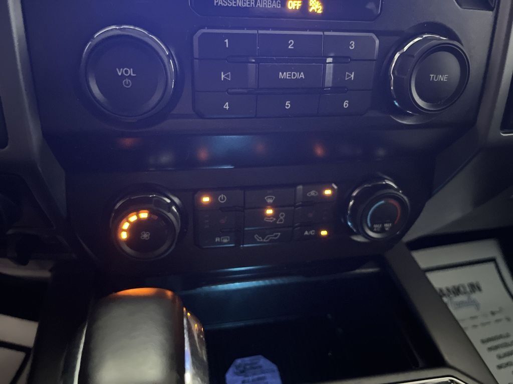 Used 2020 Black Ford  image 22