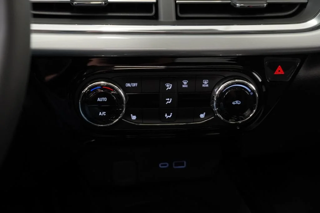 2026 Chevrolet Trax LT - Photo 18