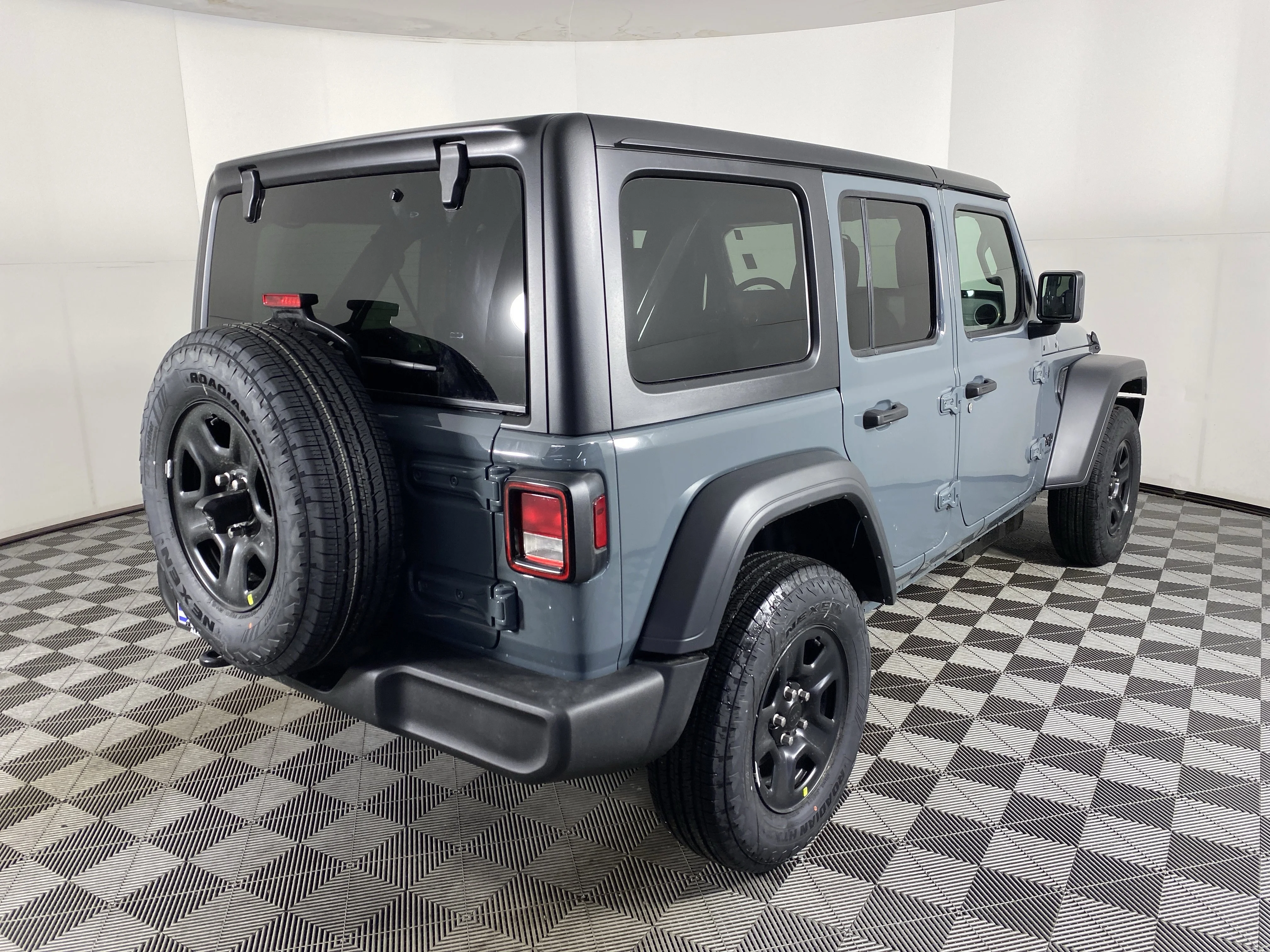 New 2026 Anvil Clear-Coat Exterior Paint Jeep Sport image 5