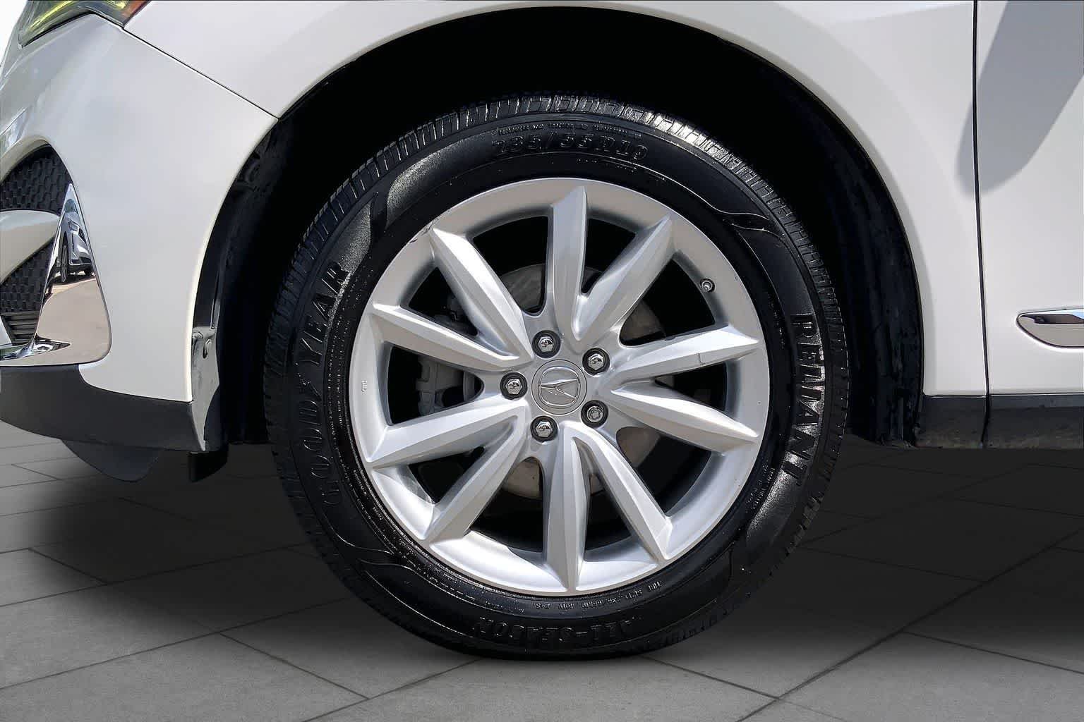 Used 2020 Platinum White Pearl Acura  image 11
