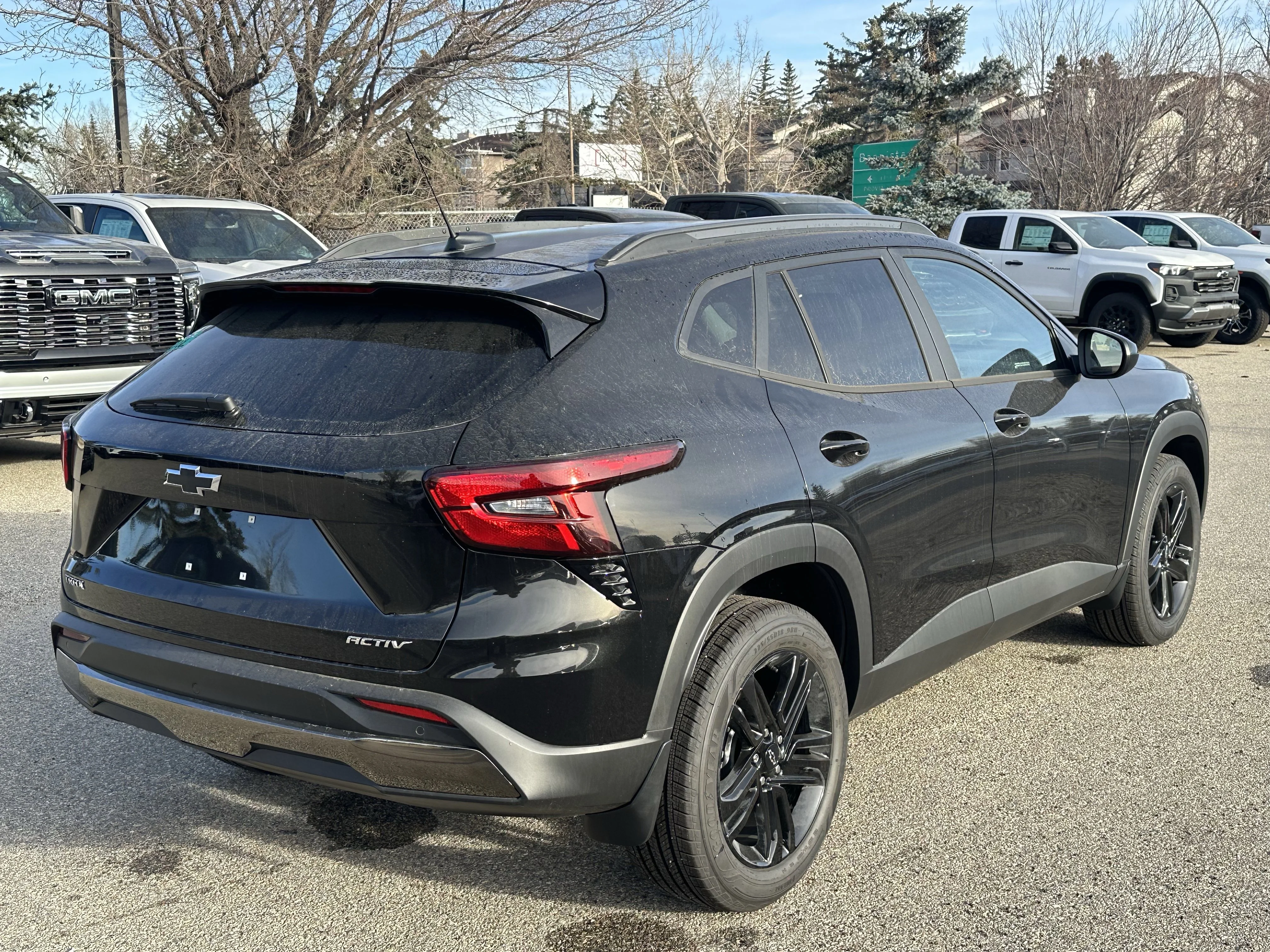 New 2026 Mosaic Black Metallic Chevrolet ACTIV image 6