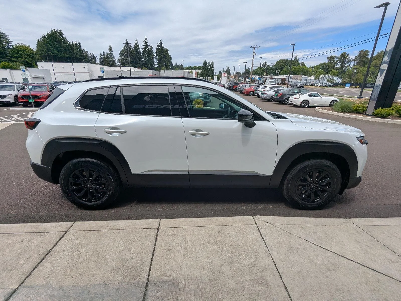 New 2026 48K WIND CHILL PEARL Mazda Premium AWD image 7