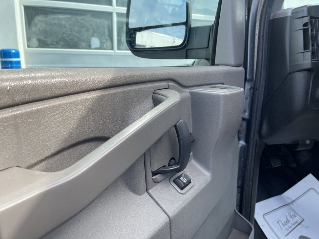 Used 2016 Cyber Gray Metallic Chevrolet 1WT image 10