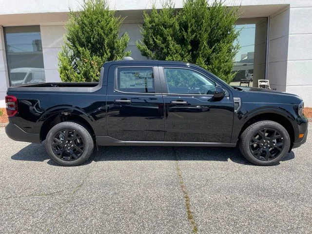 New 2026 shadow black Ford XLT image 5