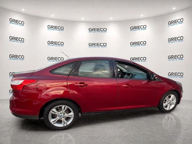 Used 2013 Ruby Red Metallic Ford SE image 34